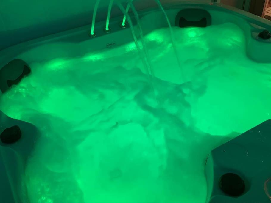 Perfect Couple Retreat To Unwind&Relax With Hottub Lägenhet Peacehaven Exteriör bild