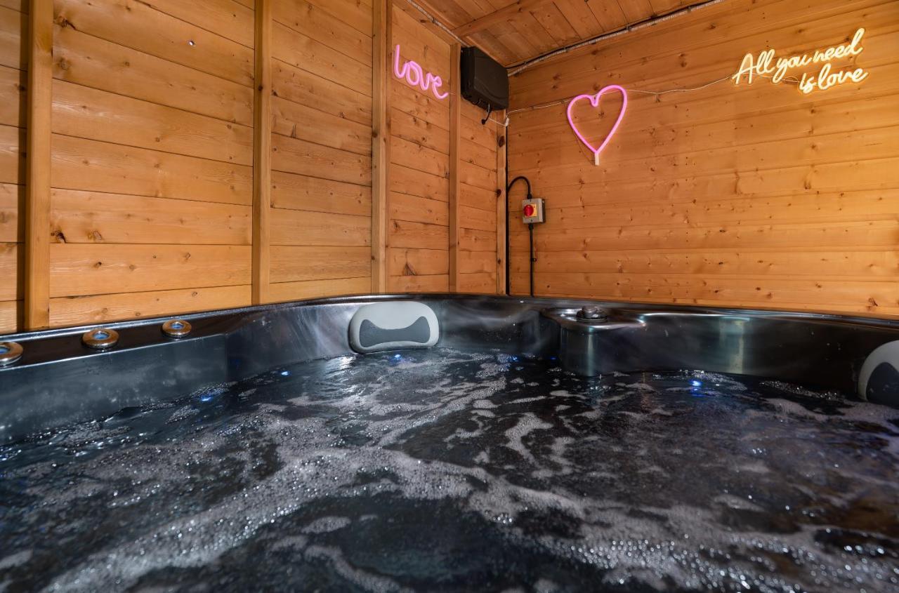 Perfect Couple Retreat To Unwind&Relax With Hottub Lägenhet Peacehaven Exteriör bild