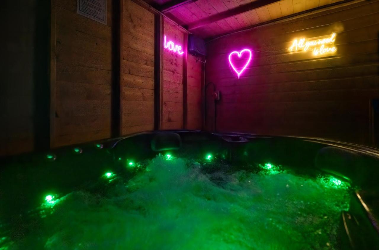 Perfect Couple Retreat To Unwind&Relax With Hottub Lägenhet Peacehaven Exteriör bild